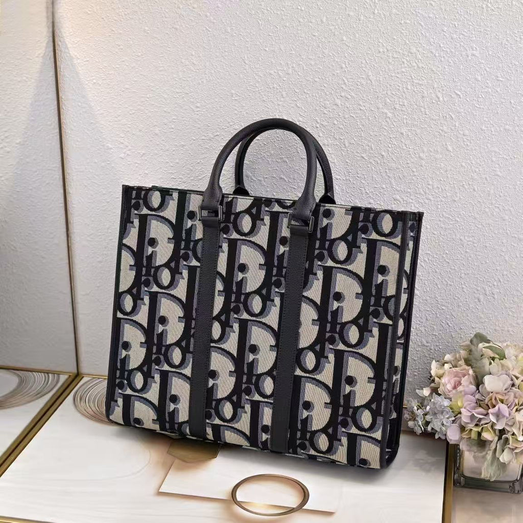Bobby Tote Bag