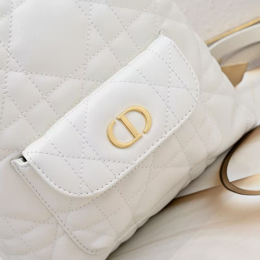 Caro Bucket Bag
