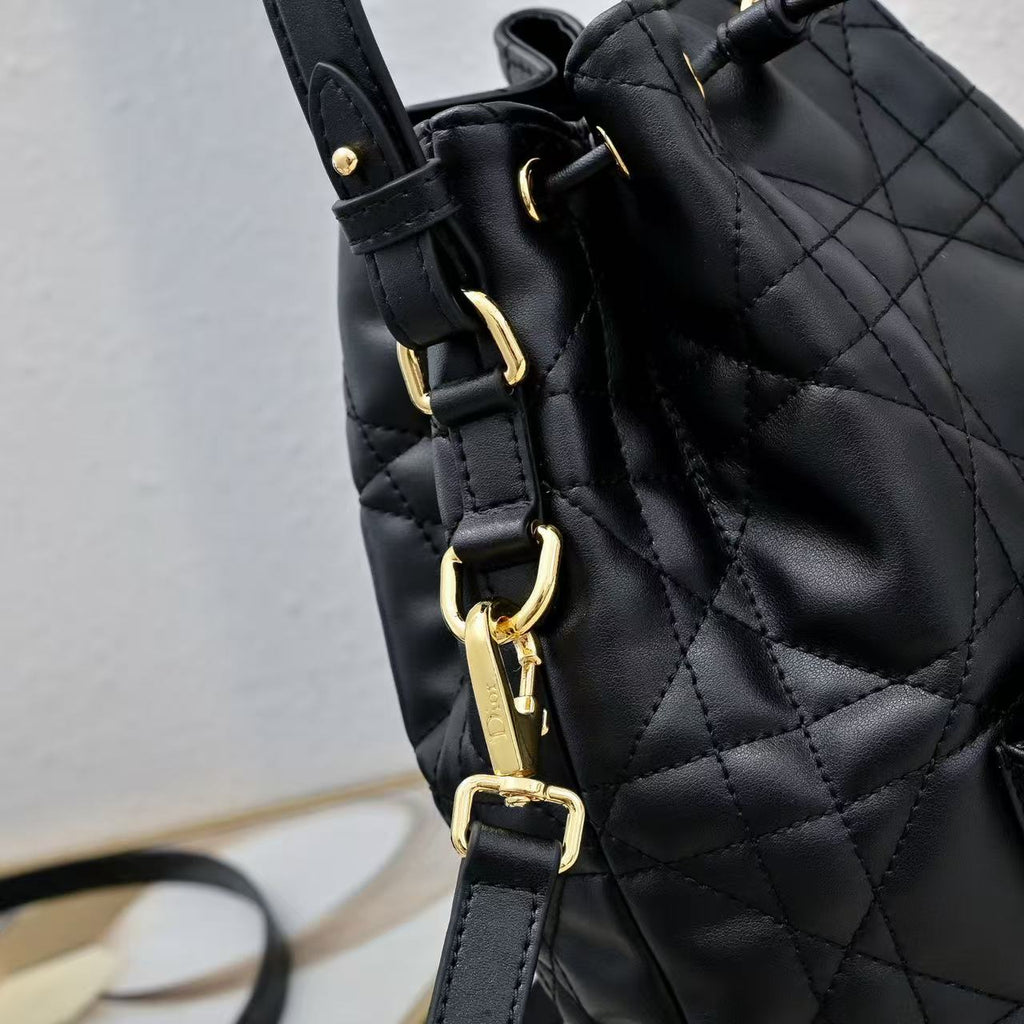 Caro Bucket Bag