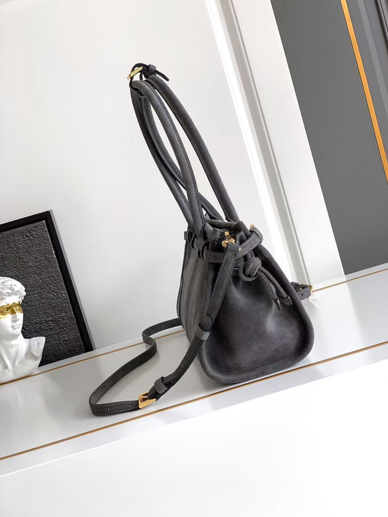 Bonnie medium leather handbag