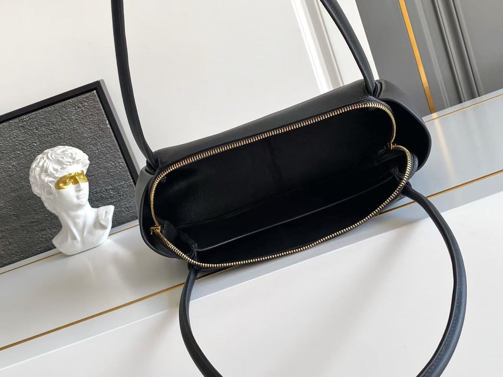 Darling medium leather shoulder bag