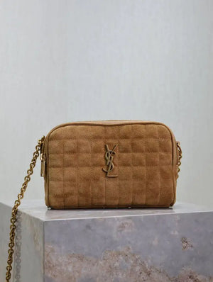 CASSANDRE MATELASSÉ CARRÉ camera bag