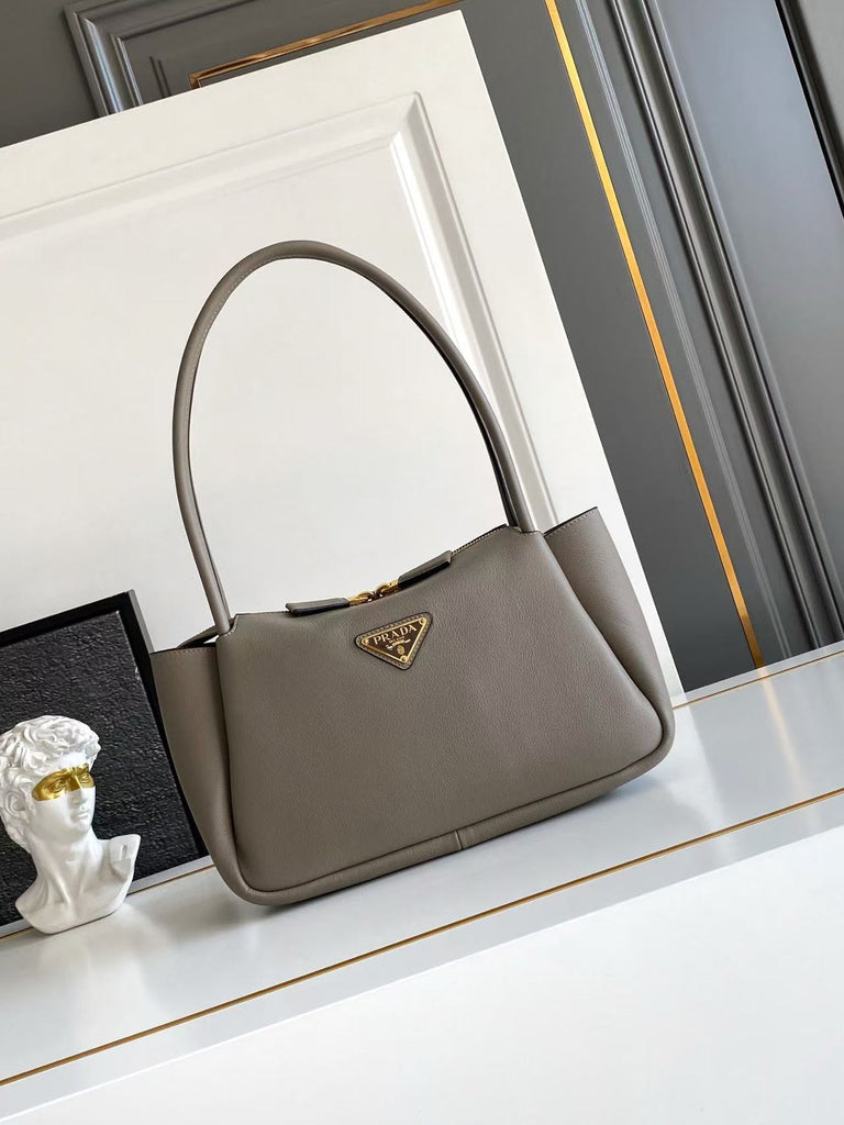Darling medium leather shoulder bag