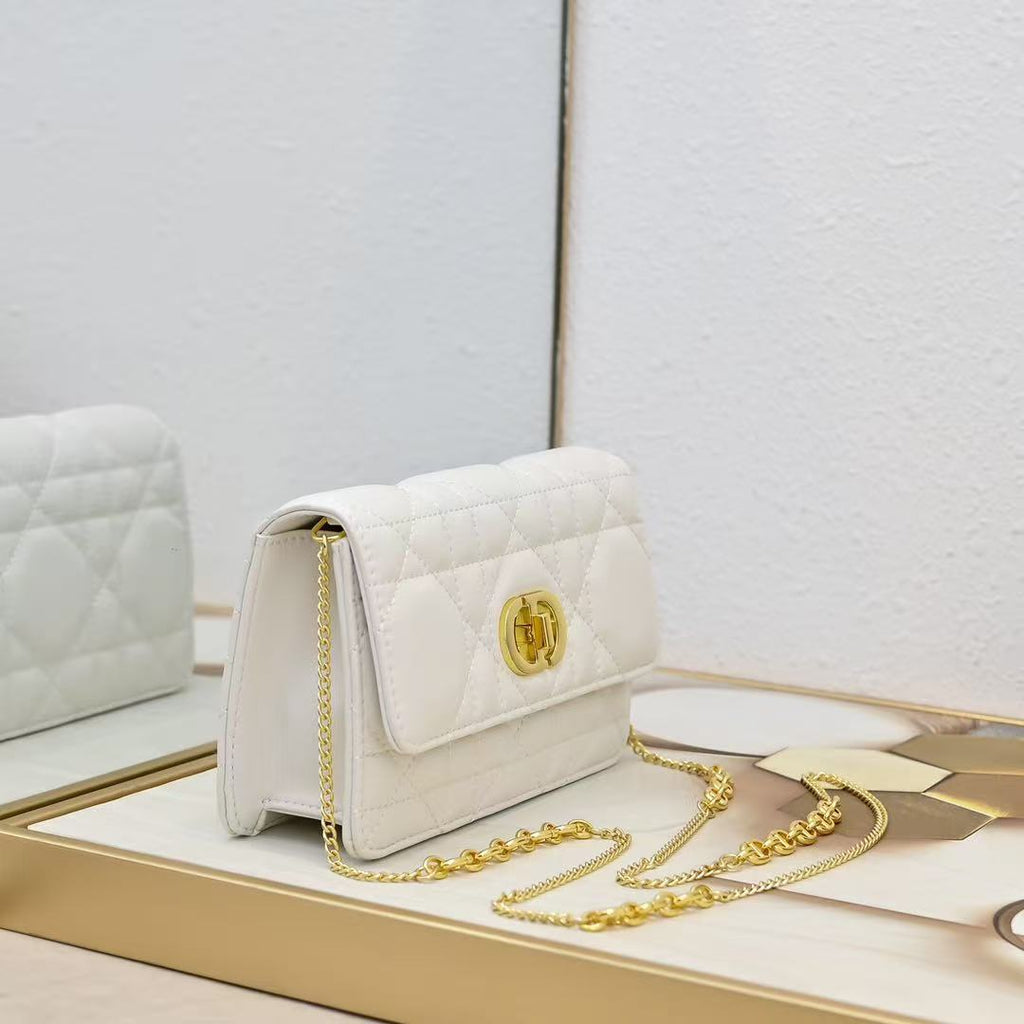 Caro handbag