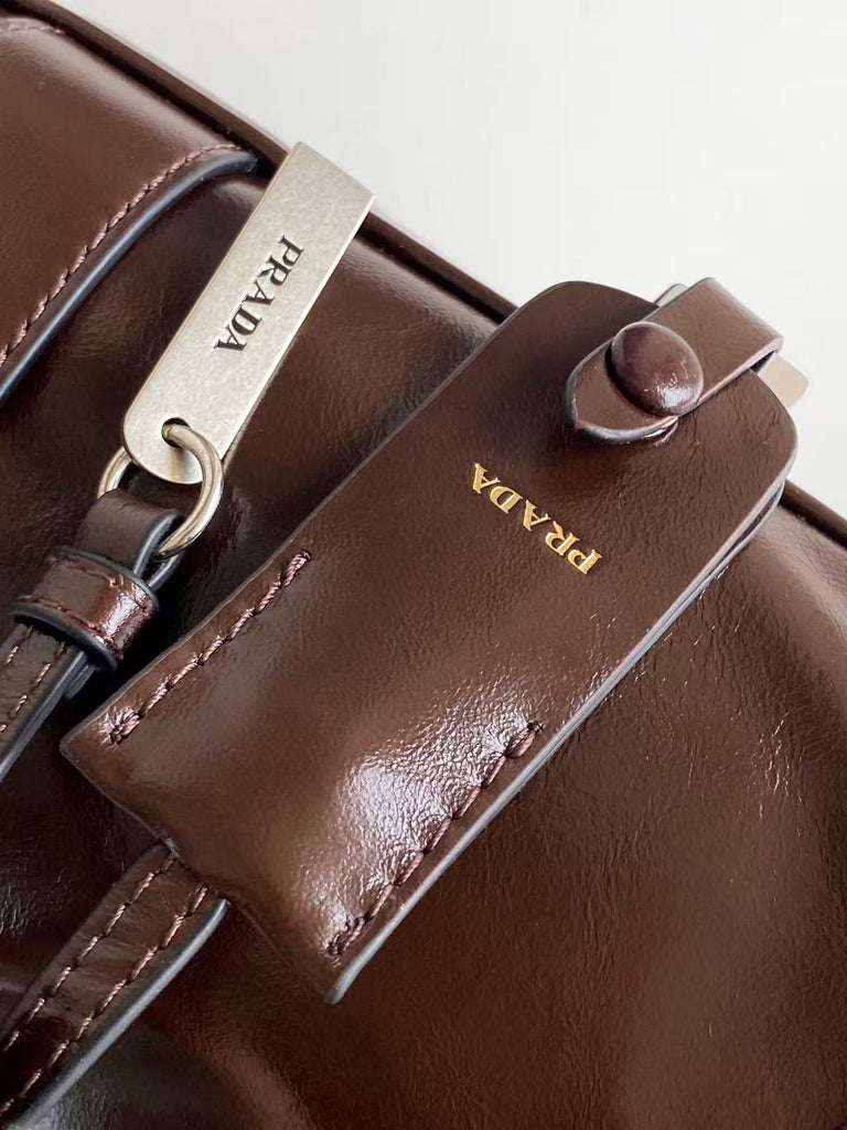 Small leather tote bag