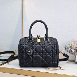 Groove 25 handbag