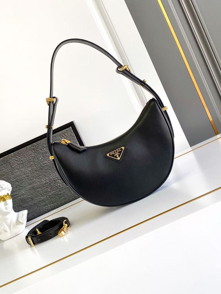 Hobo leather underarm bag