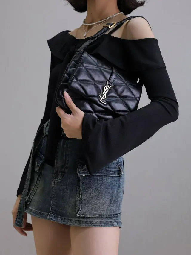 black gold buckle LE 57 series quilted underarm bag