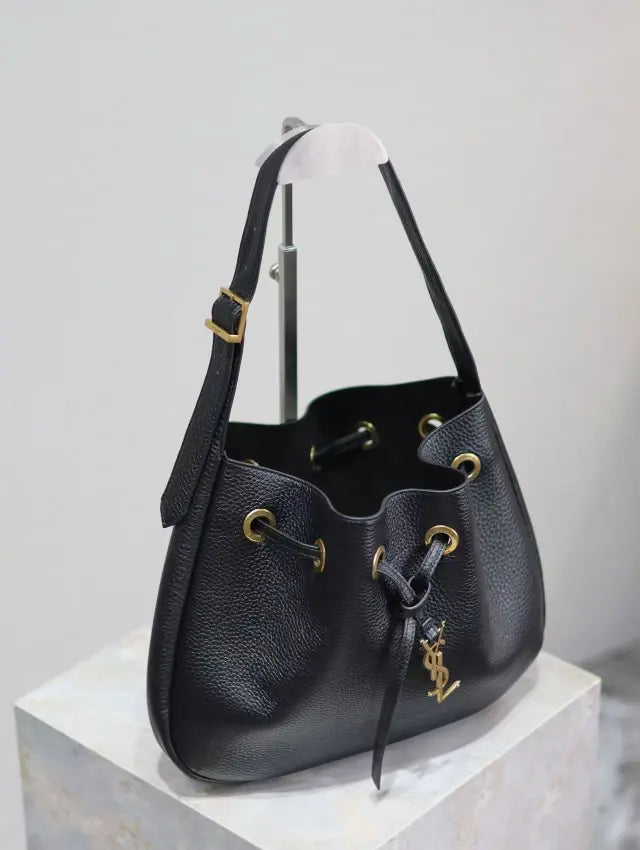 PARIS VI SMALL HOBO BAG IN GRAINED LEATHER