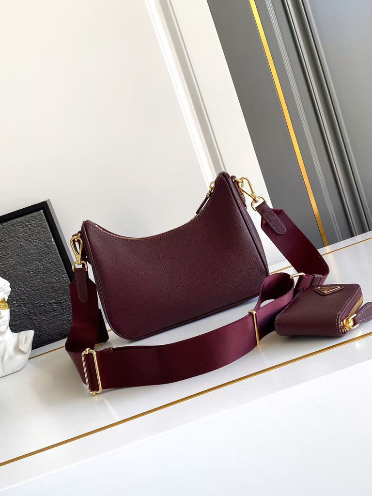 Saffiano Leather Re-Edition Shoulder Bag