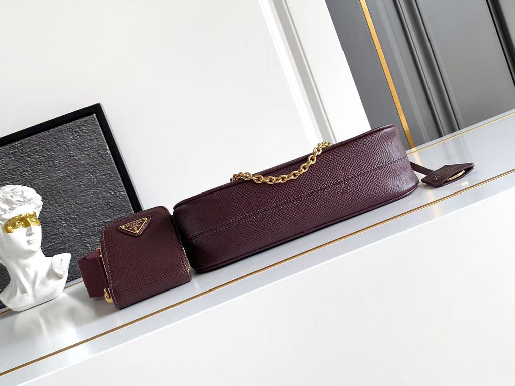 Saffiano Leather Re-Edition Shoulder Bag