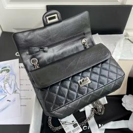 2.55 handbag in distressed calfskin and silver chain