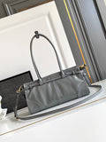 Bonnie medium leather handbag