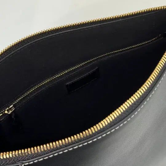 GG Emblem Shoulder Bag