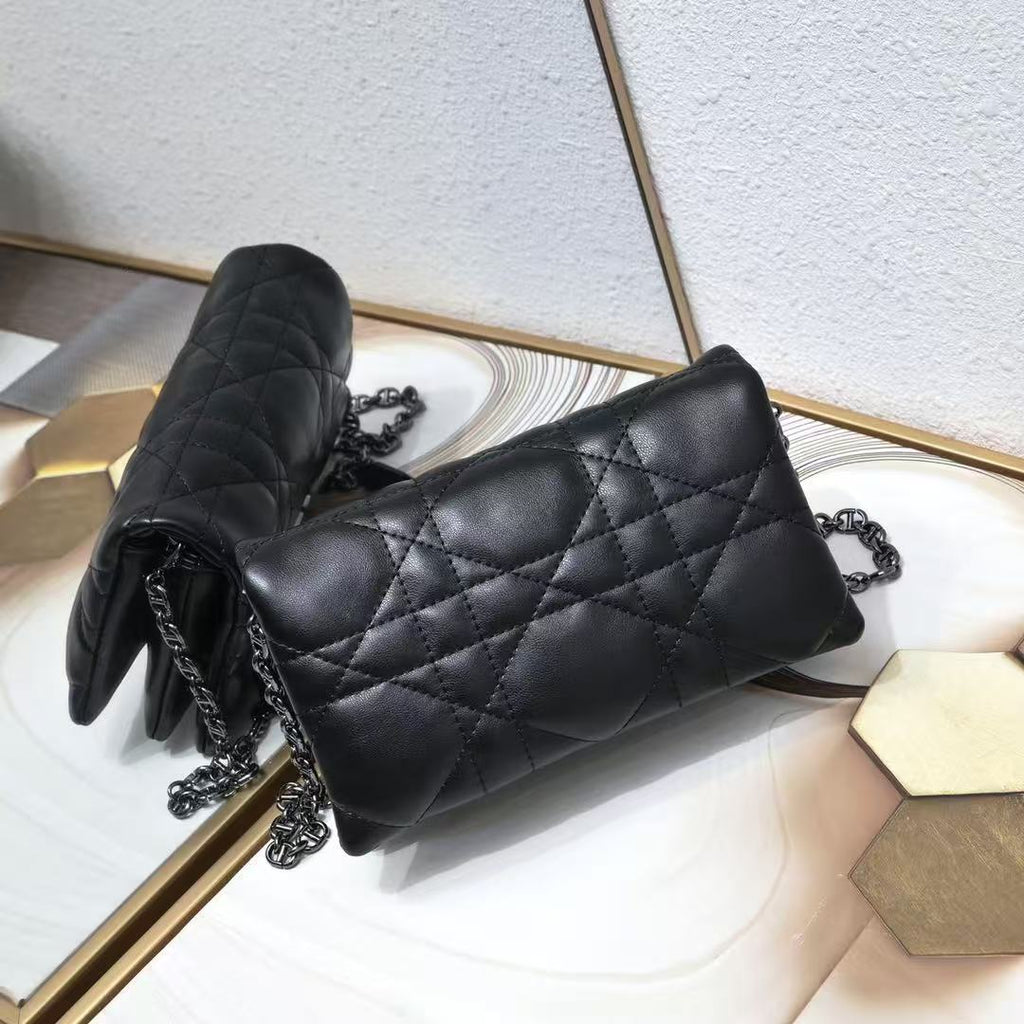 Caro chain bag
