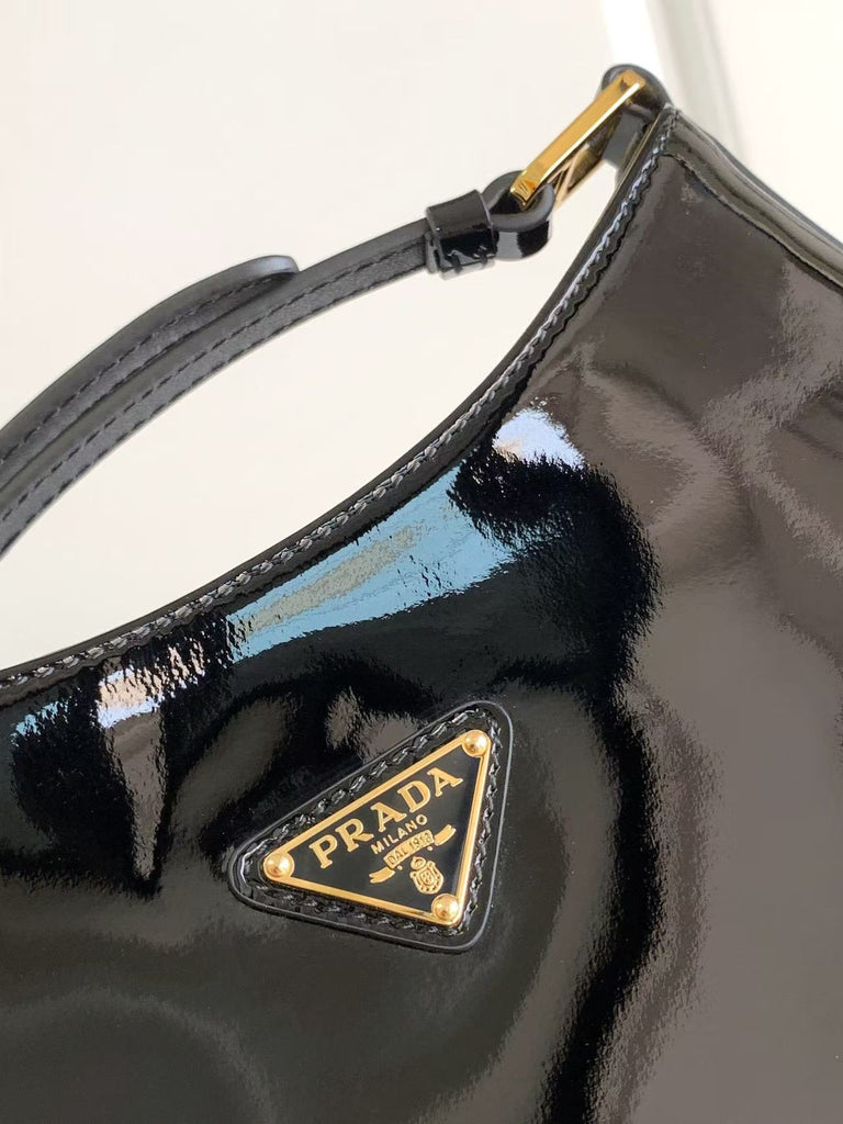 Patent leather underarm bag