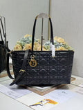 Toujours handbag