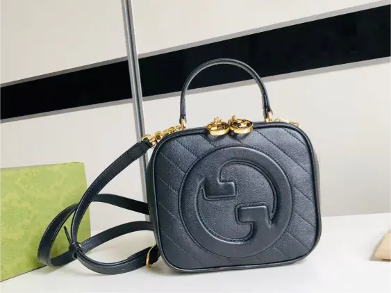 GG Marmont Mini Top-Handle Bag