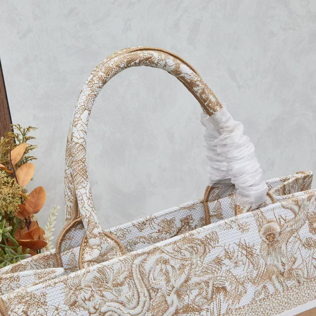 Medium Book Tote