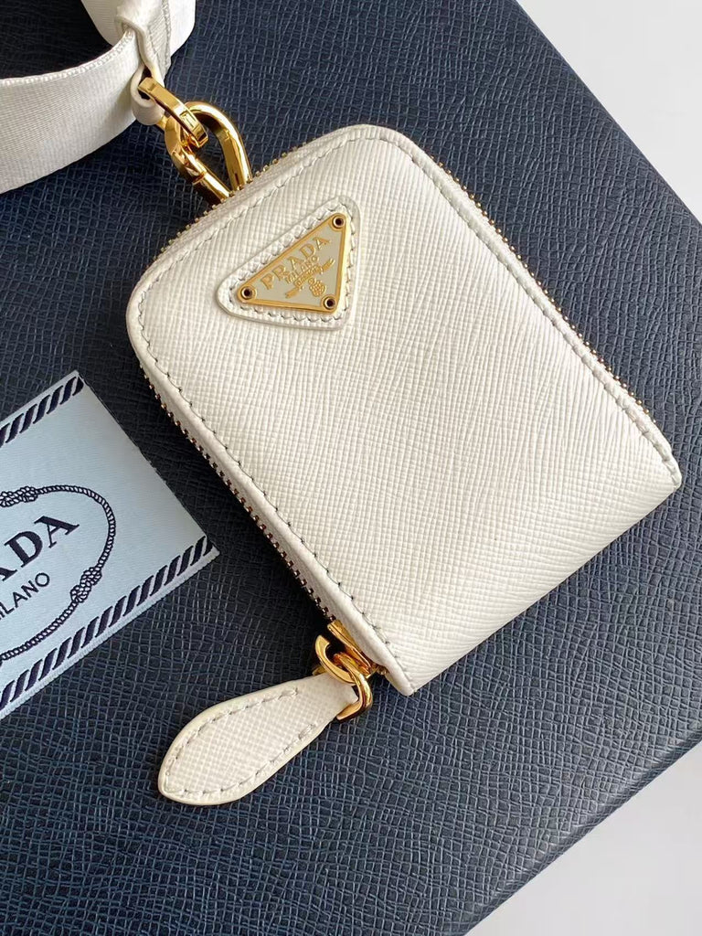 Saffiano Leather Re-Edition Shoulder Bag