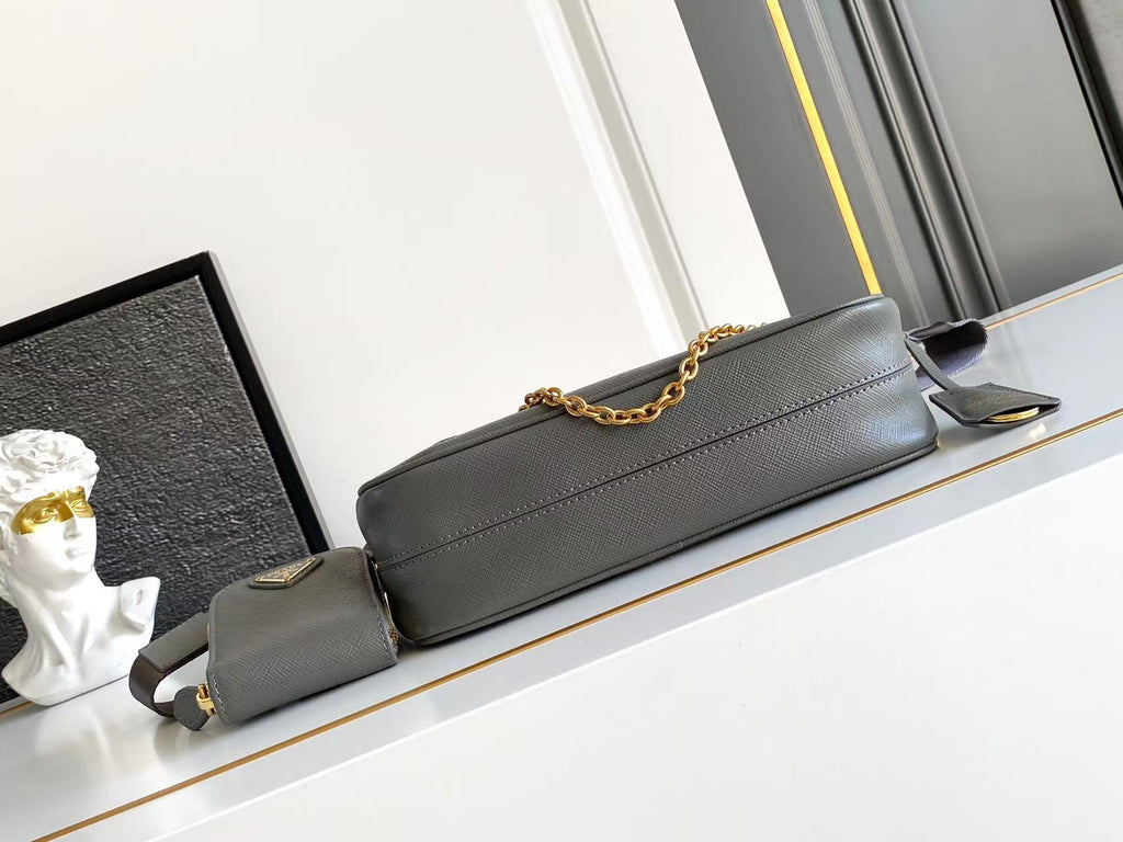 Saffiano Leather Re-Edition Shoulder Bag