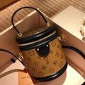 Boîte Chapeau Vanity handbag