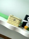 Vanity Case with Chain