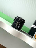 Vanity Case with Chain