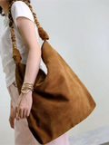 Amalia Hobo in Suede