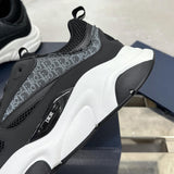 B22 Monochrome Streamlined Running Shoe (Women's)| 3SN231ZHM_H960