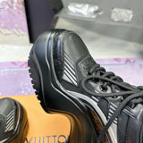 Women's Archlight 2.0 Thick-Sole Sneakers in Black Calfskin and Monogram Canvas |1ABHZ7