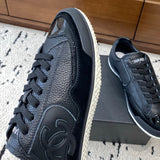 Women's Spring/Summer New Arrival: Black Alligator-Grain Calfskin and Patent Leather Paneled “Dexun” Sneakers |G47074 B23749 U8327