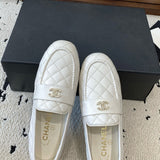Women's White Lambskin Diamond-Quilted CC Buckle Loafers |G36646 X01000 0P193