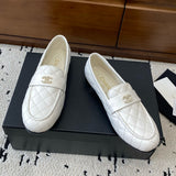 Women's White Lambskin Diamond-Quilted CC Buckle Loafers |G36646 X01000 0P193