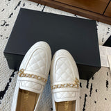 Women's White Calfskin Diamond-Quilted Chain-Detail Loafers |G36646 X01000 0P193
