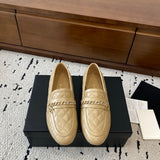 Women's Beige Diamond-Quilted Lambskin Chain-Detail Loafers| G36646 X01000 U5432