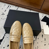 Women's Beige Diamond-Quilted Lambskin Chain-Detail Loafers| G36646 X01000 U5432