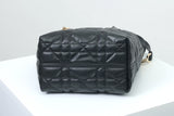 Toujours Black Vertical Tote Bag |M2835OSNW_M900