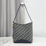 TMédaillon Bucket Bag, Blue Oblique Jacquard|M1532QTZQ_M928