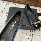 Women's Black Patent Leather Loafers/Pumps with Chain Detail G31149