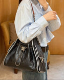 Panda-Print Color-Block Small Bucket Bag| AS5293 B20304 94305