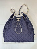 Chain-Strap Tote Bag in Dark Blue Vintage Quilted Denim |AS5311 B24037 U9373