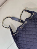 Chain-Strap Tote Bag in Dark Blue Vintage Quilted Denim |AS5311 B24037 U9373