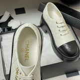 Women's Early Spring Collection Black & White Sheepskin and Patent Leather Color-Blocked Diamond-Quilted Chunky-Sole Derby/Oxford Shoes |G46252