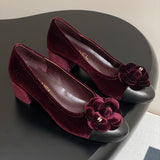 Women's Burgundy Velvet Camellia-Embellished Chunky Heel Pumps |G32166
