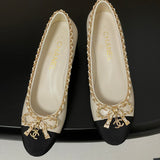 Women's Off-White Lambskin Chain-Detailed Two-Tone Chunky Heel Pumps |G47191