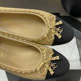 Women's Beige Lambskin Chain-Detailed Two-Tone Bow Ballet Flats |G46663