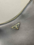 Black Medium Leather Shoulder Bag |1BC229_2CYS_F0002_V_LVM