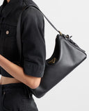Black Medium Leather Shoulder Bag |1BC229_2CYS_F0002_V_LVM
