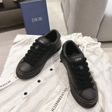 Men's B33 Low-Top Sneakers in Black Grained Calfskin and Black Leather| 3SN303ZAY_H900